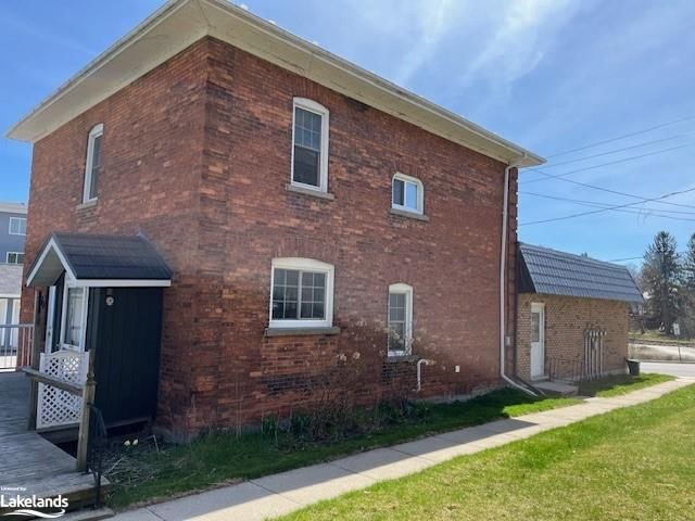Photo 8 of 36 Trowbridge Street E, Meaford — HOMEH