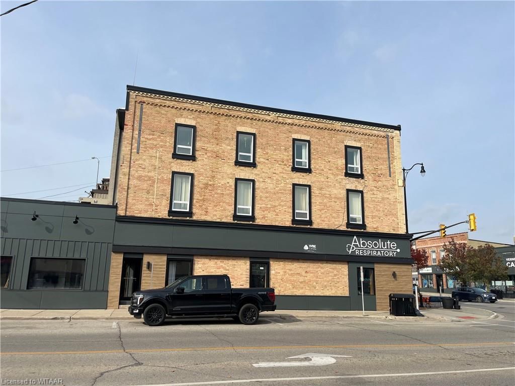 Photo 2 of Unit 4, 2 Baldwin Street, Tillsonburg — HOMEH