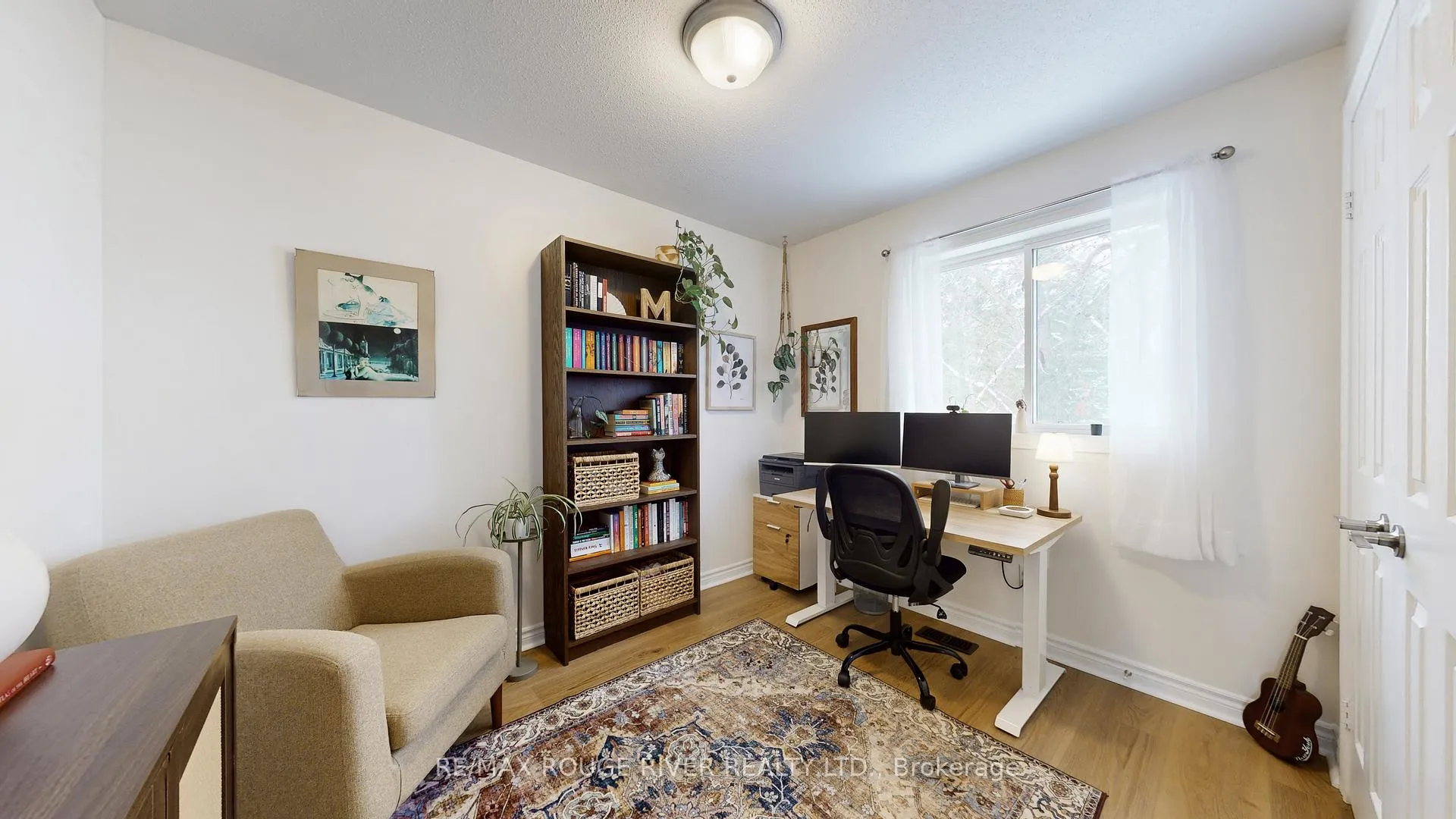 Photo 15 of 94 Richfield Square, Clarington, Courtice — HOMEH