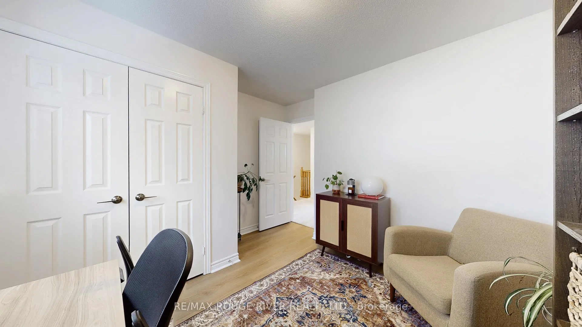 Photo 16 of 94 Richfield Square, Clarington, Courtice — HOMEH