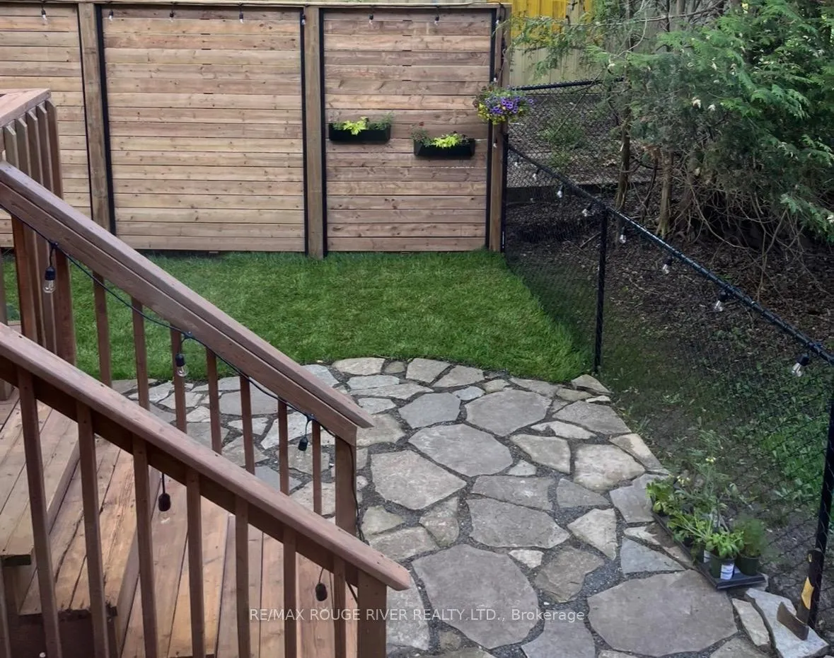 Photo 22 of 94 Richfield Square, Clarington, Courtice — HOMEH