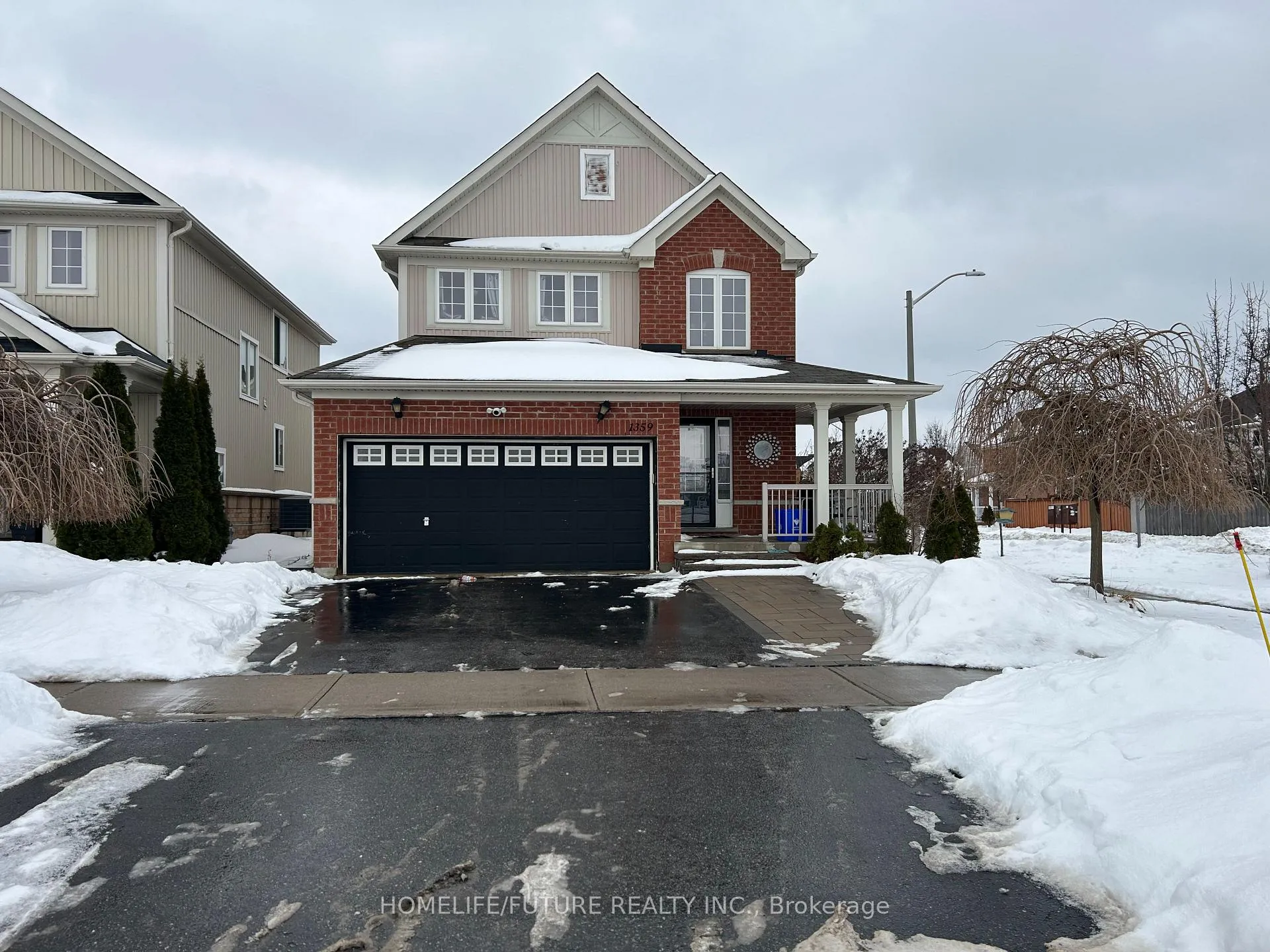 Front of 1359 Whitelaw Avenue
