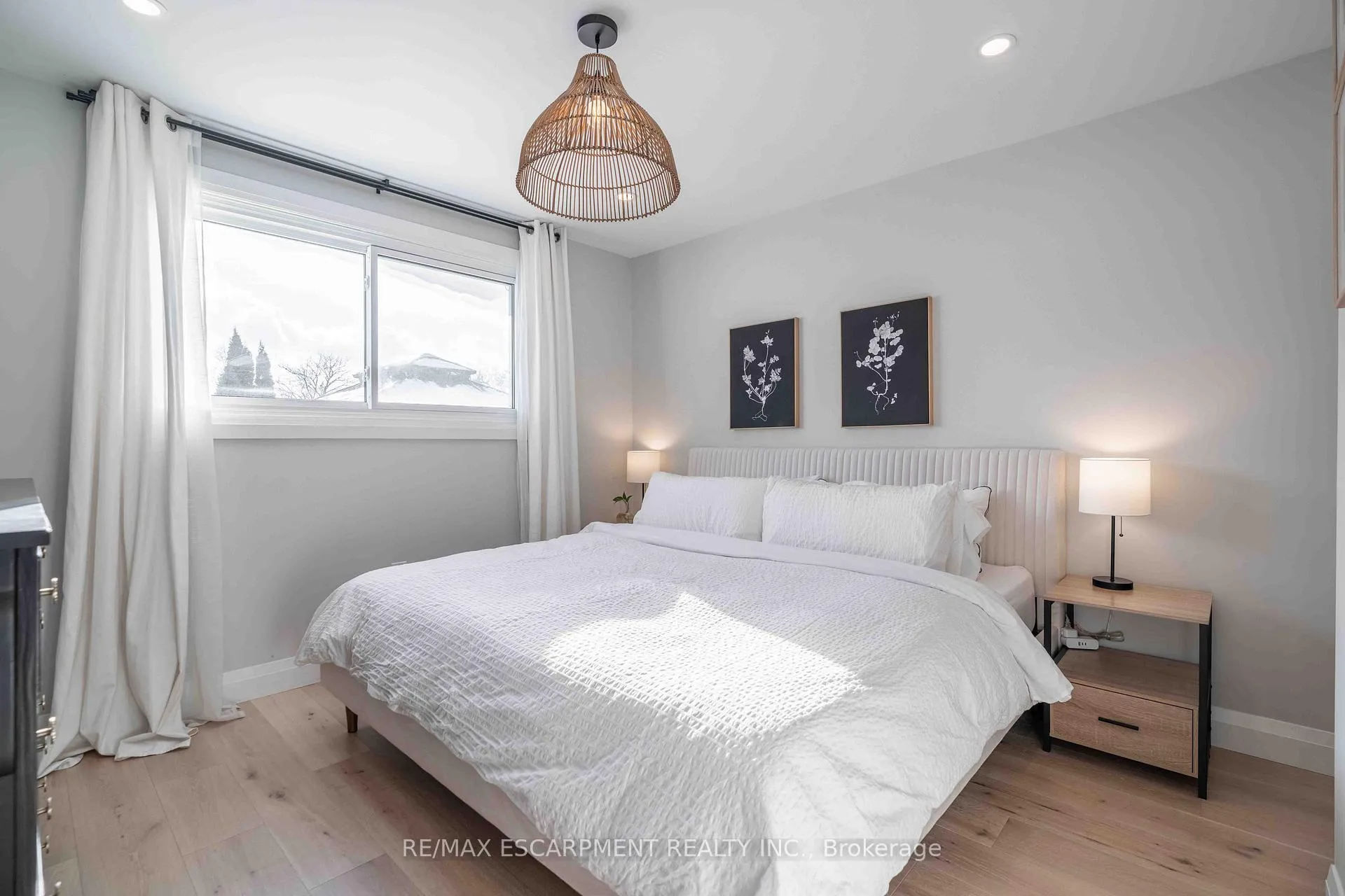 Photo 8 of 34 William Johnson Street, Hamilton, Stoney Creek Mountain — HOMEH