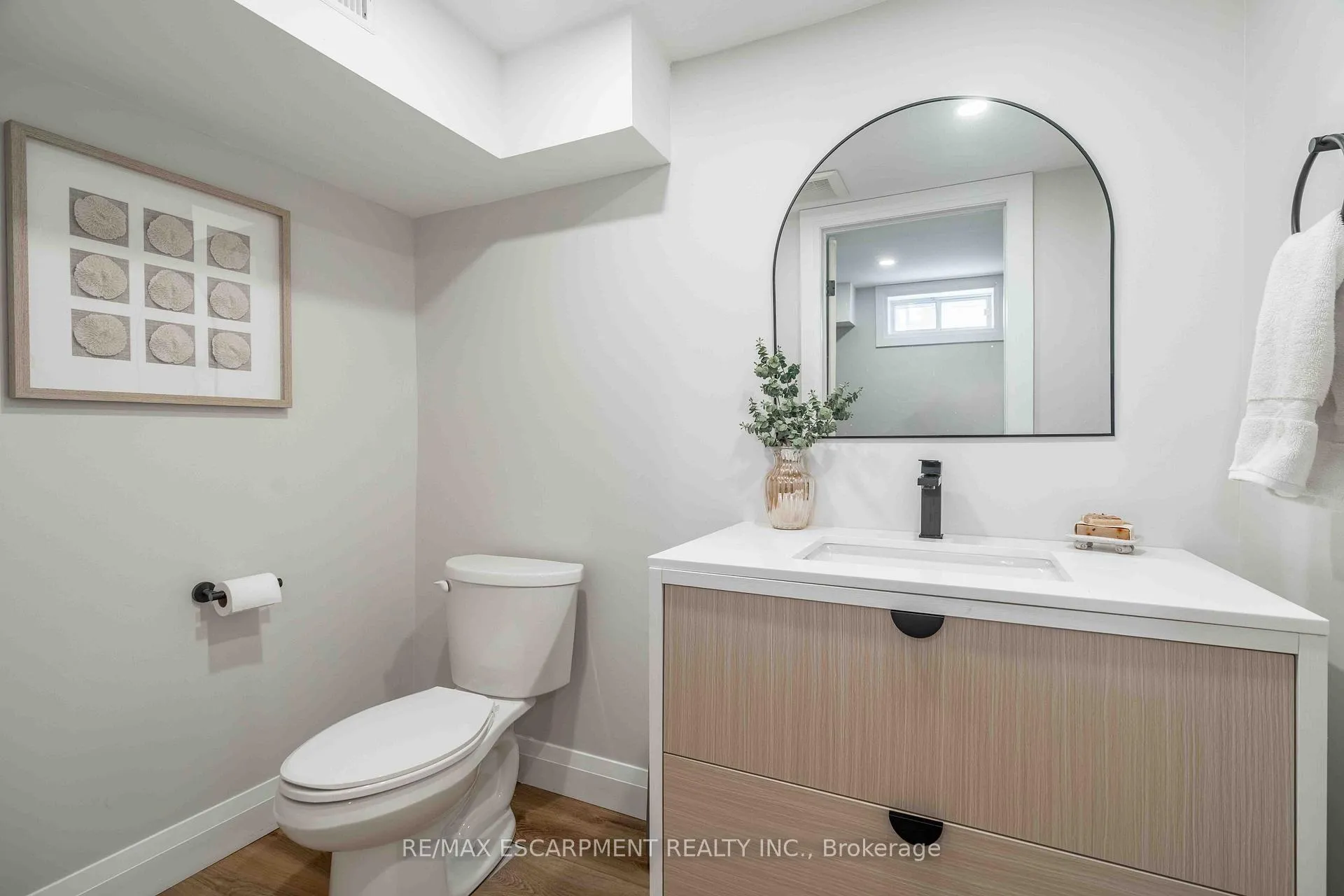 Photo 17 of 34 William Johnson Street, Hamilton, Stoney Creek Mountain — HOMEH