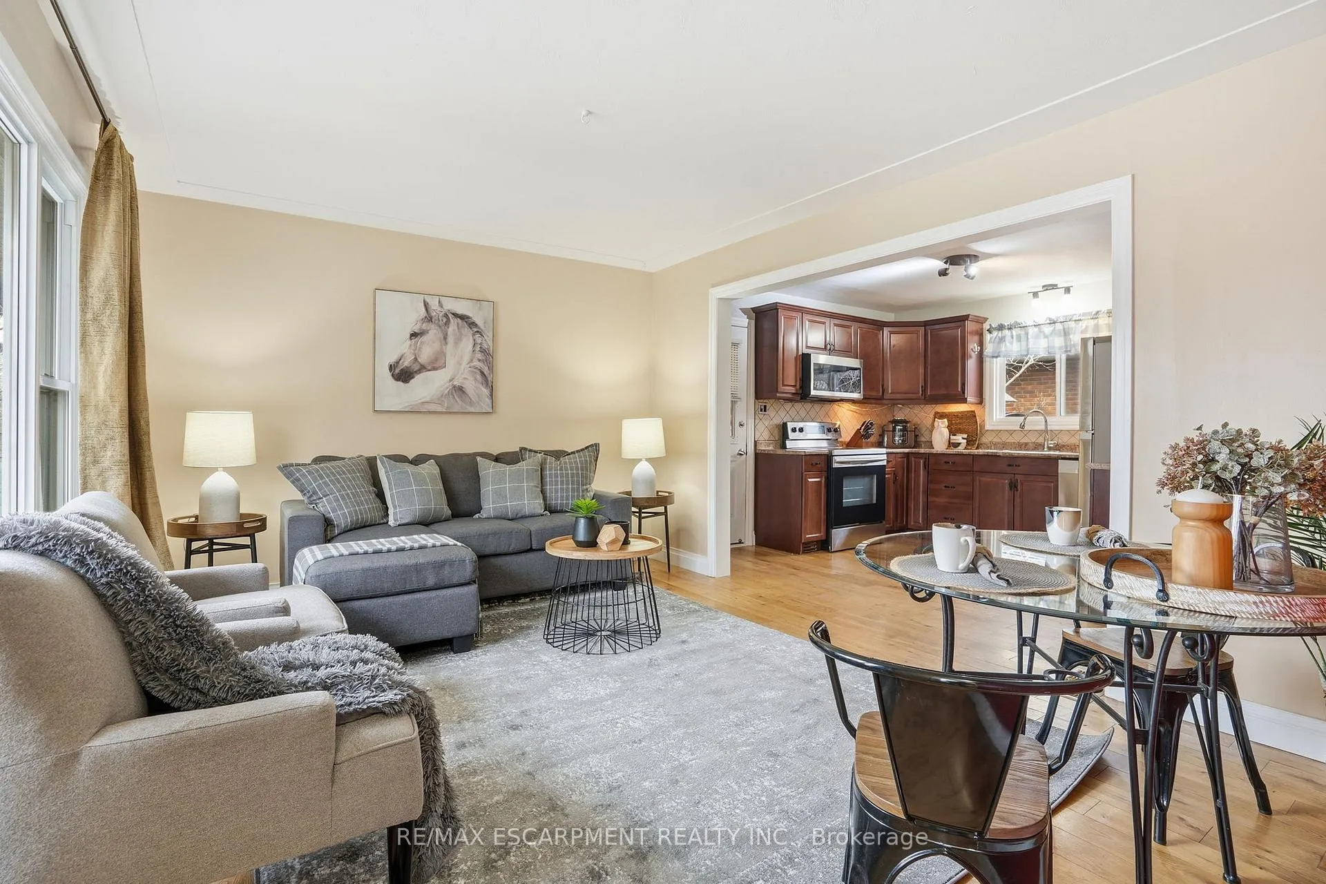 Photo 8 of 16 Alison Avenue, Waterloo — HOMEH