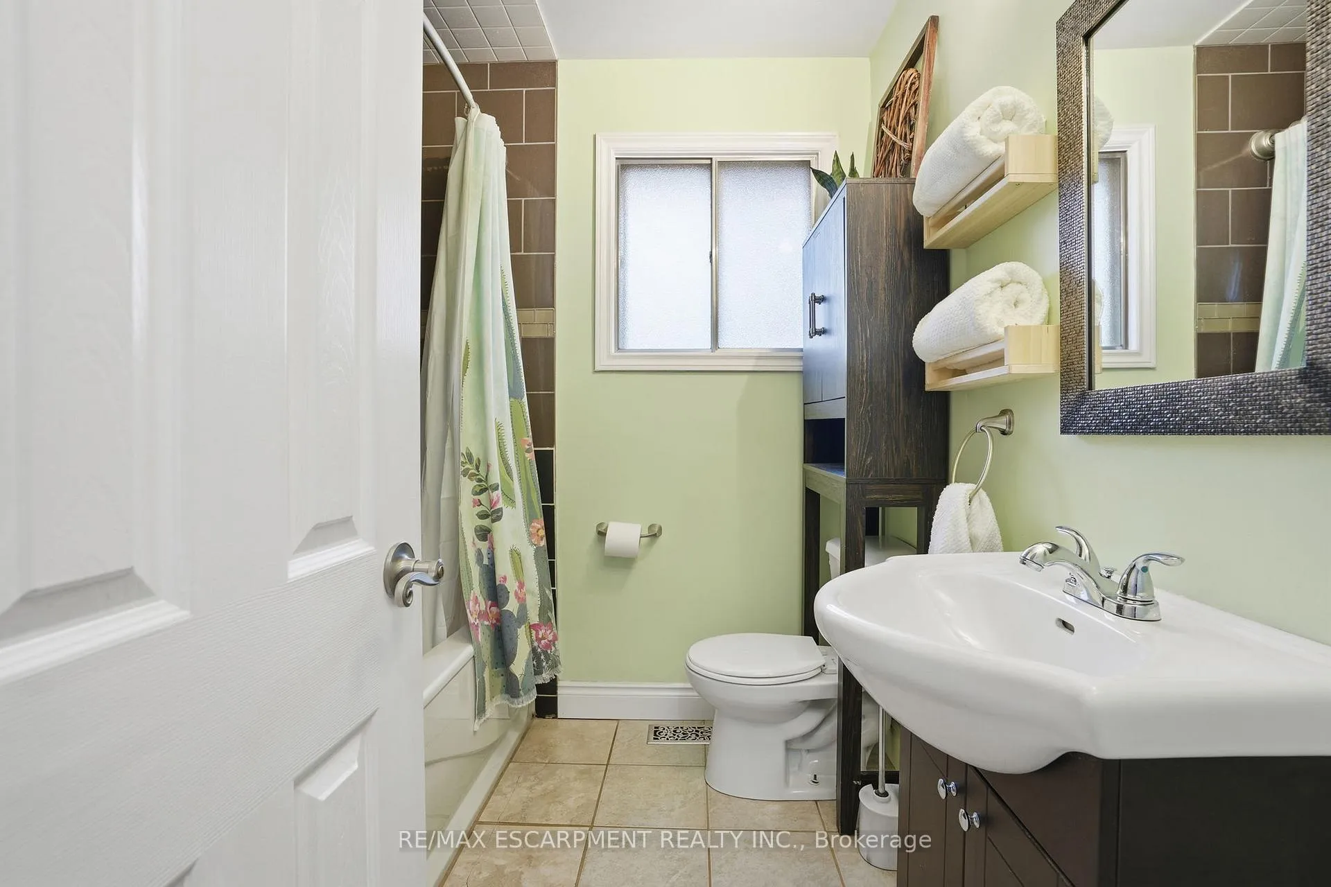 Photo 22 of 16 Alison Avenue, Waterloo — HOMEH