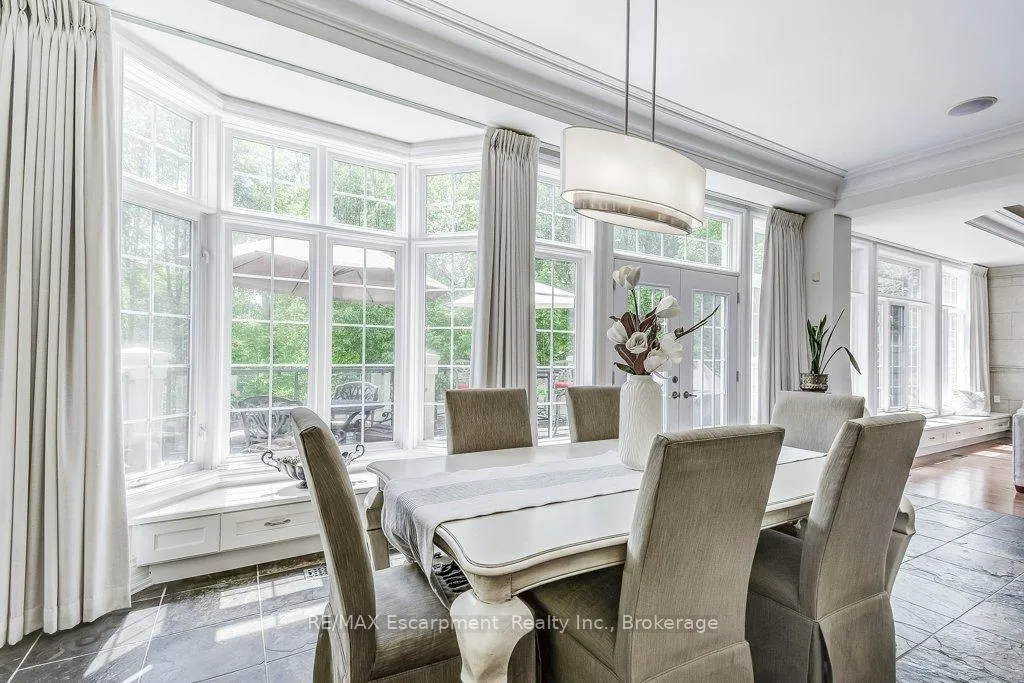 Photo 13 of 168 Diiorio Circle, Hamilton, Ancaster — HOMEH