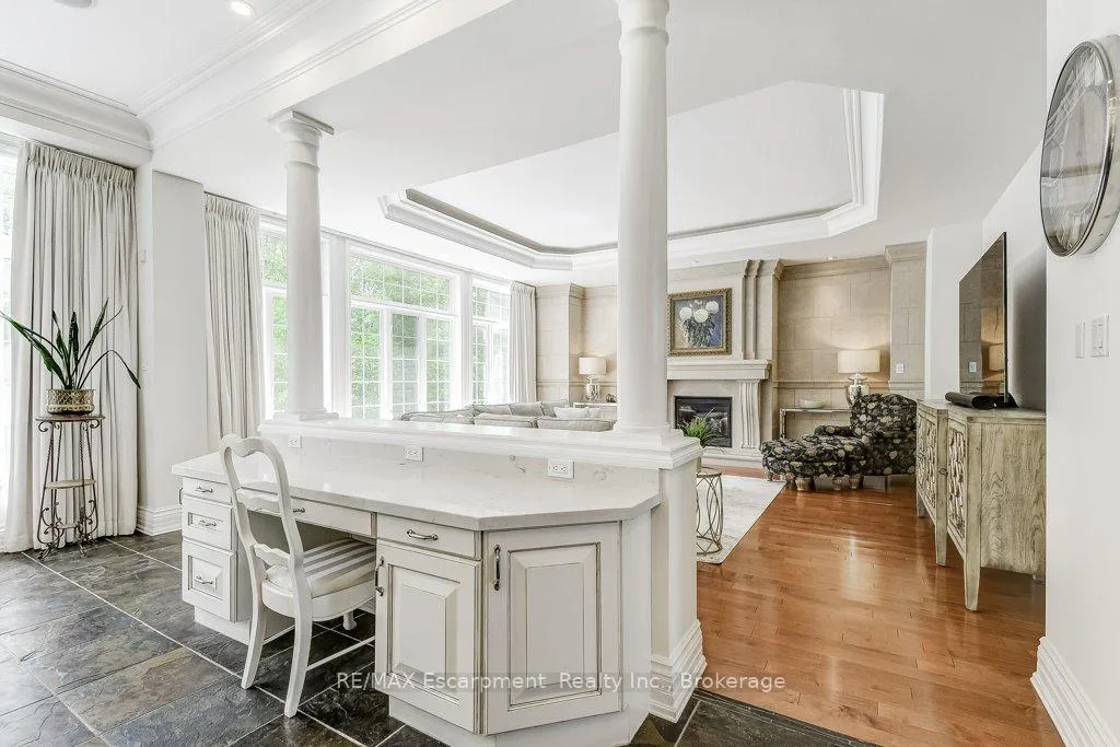 Photo 14 of 168 Diiorio Circle, Hamilton, Ancaster — HOMEH