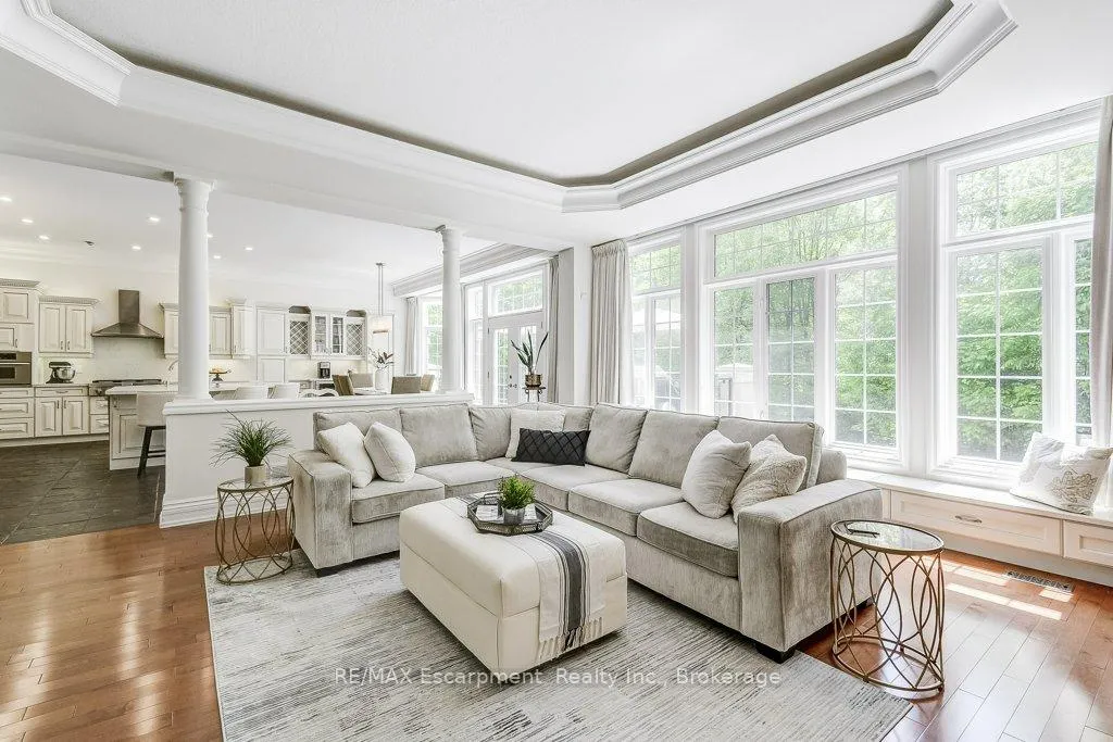 Photo 16 of 168 Diiorio Circle, Hamilton, Ancaster — HOMEH