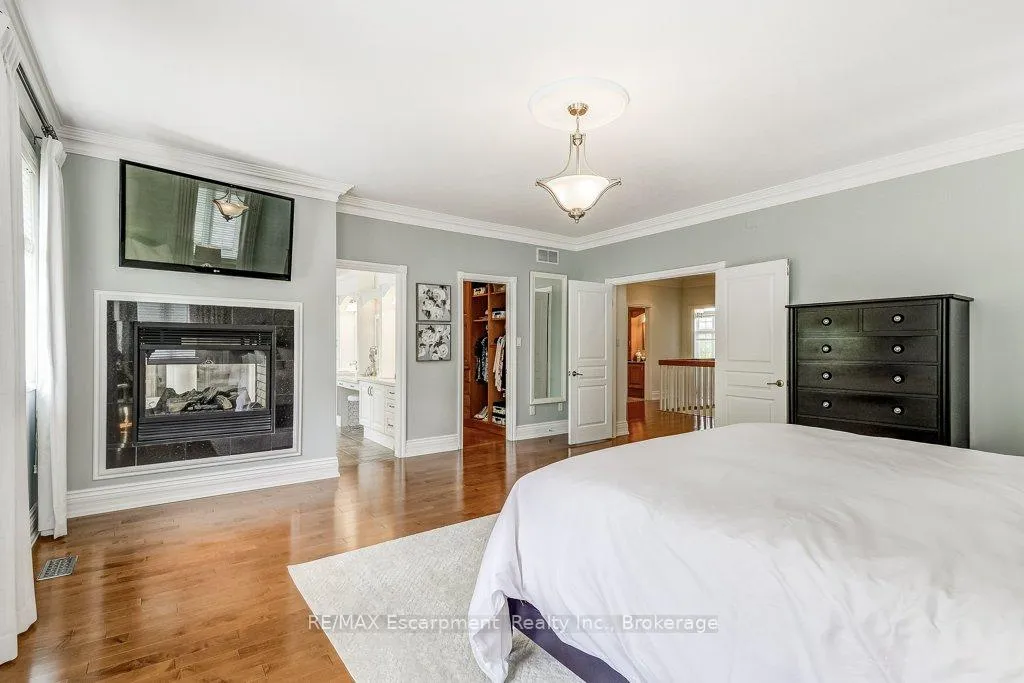 Photo 19 of 168 Diiorio Circle, Hamilton, Ancaster — HOMEH