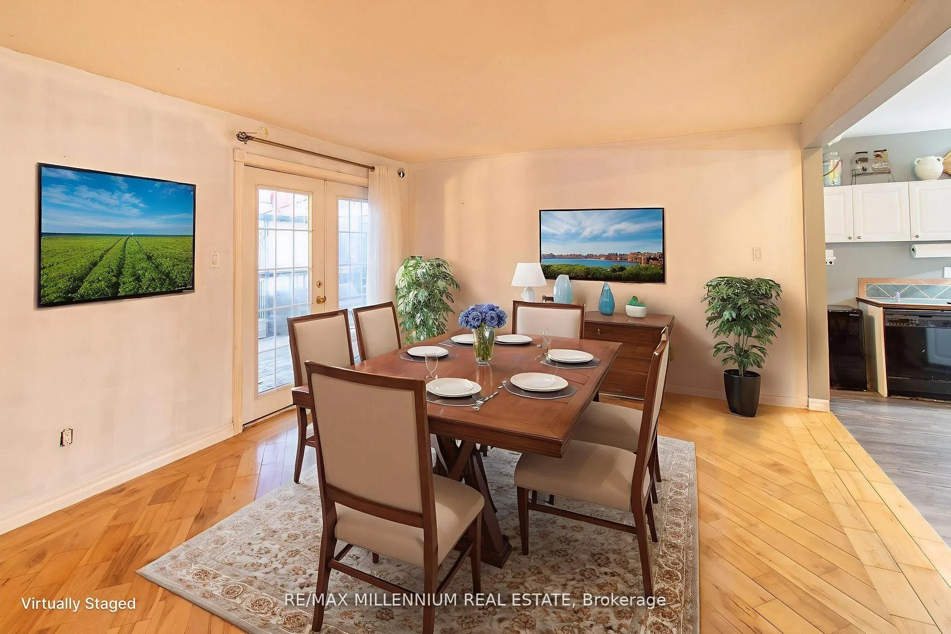 Photo 13 of 3021 Pinegrove Road, Springwater, Rural Springwater — HOMEH
