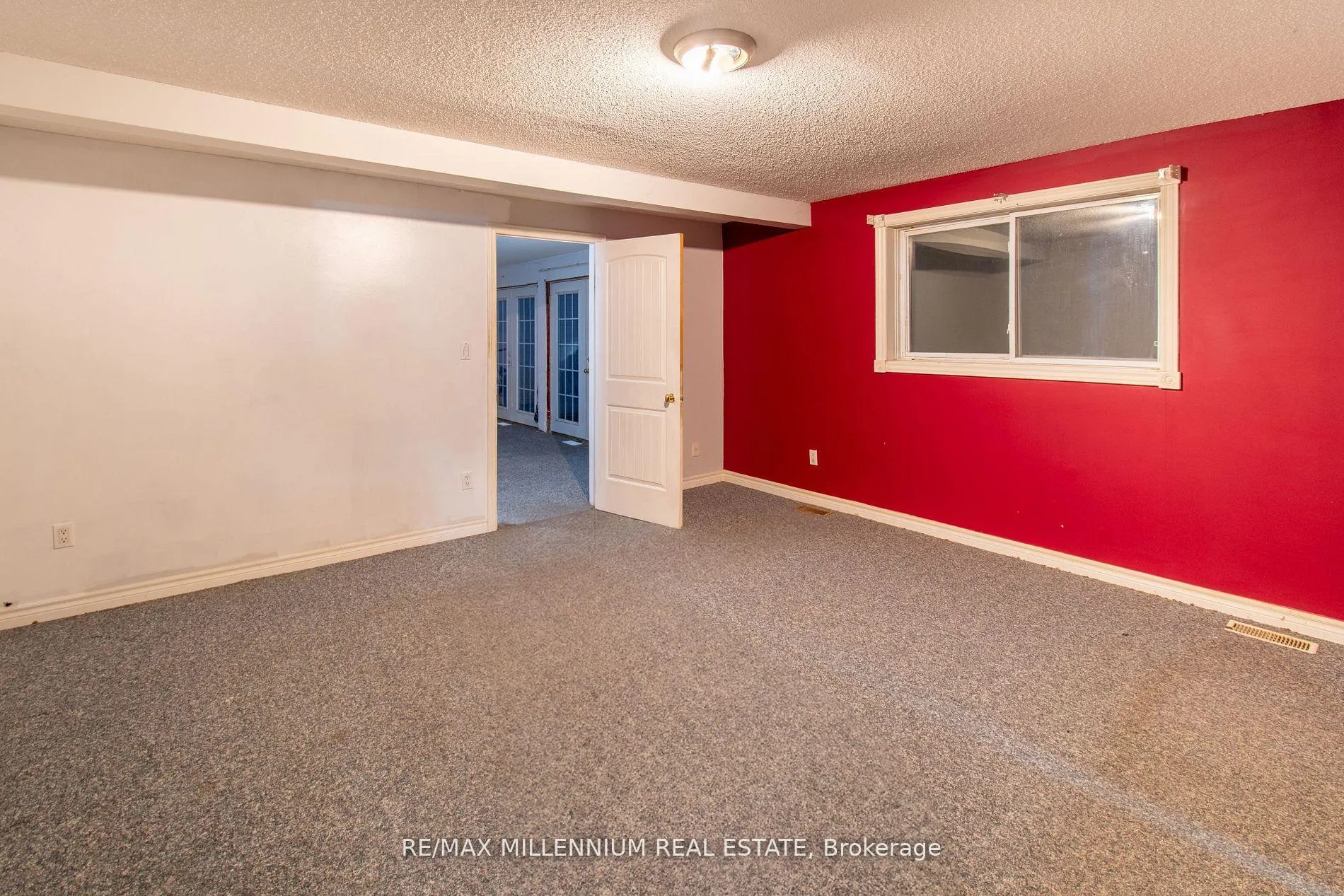 Photo 21 of 3021 Pinegrove Road, Springwater, Rural Springwater — HOMEH
