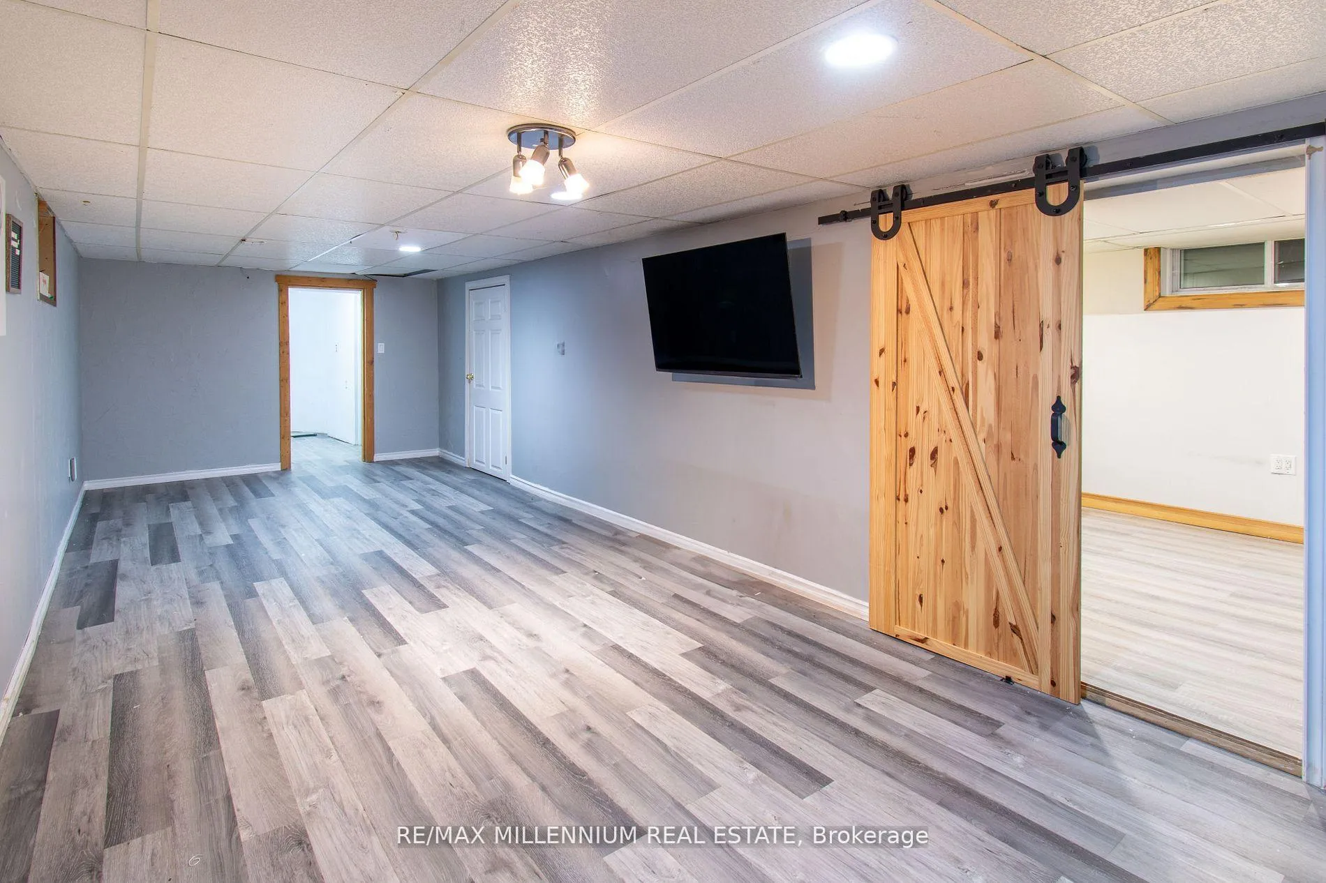 Photo 34 of 3021 Pinegrove Road, Springwater, Rural Springwater — HOMEH