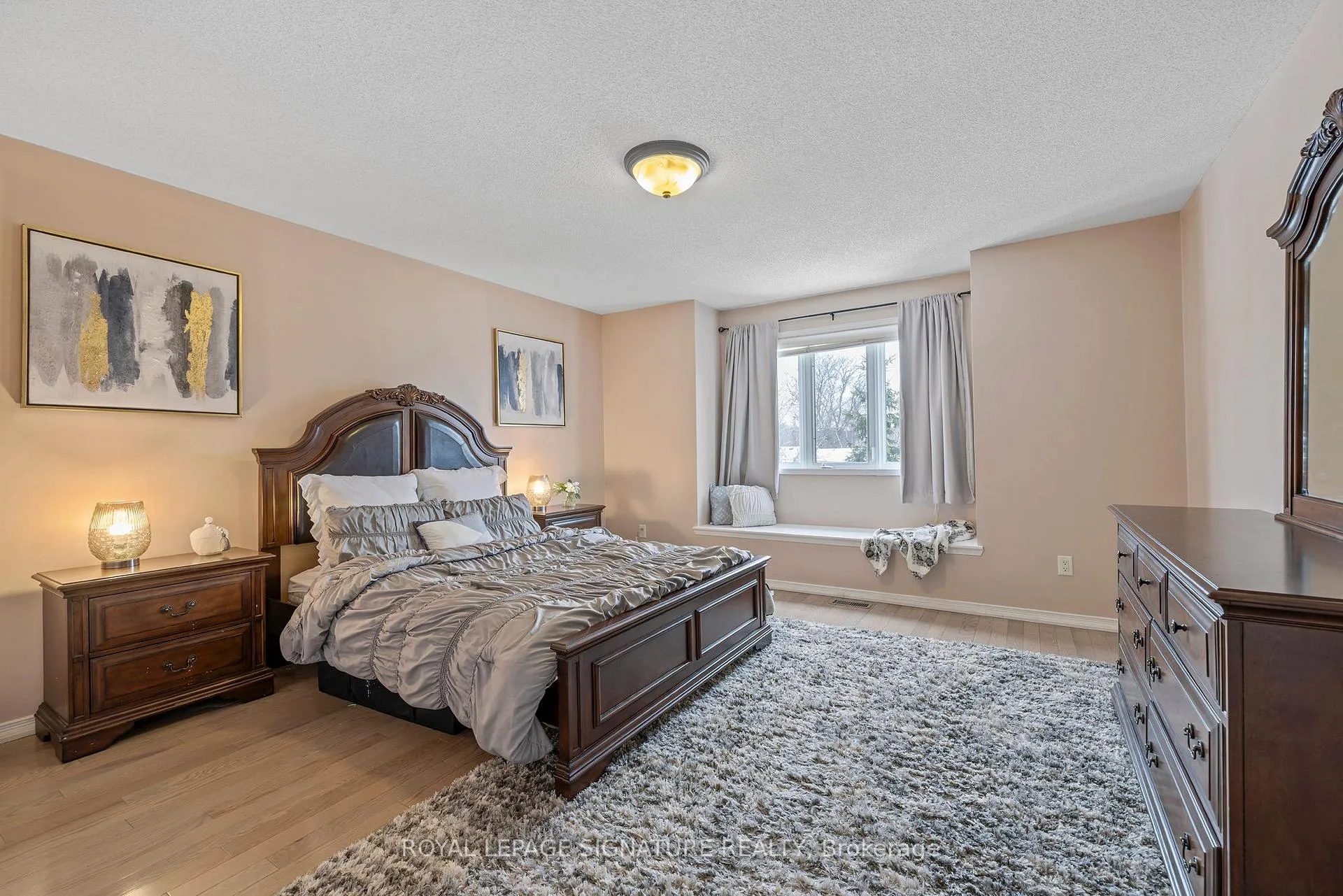 Photo 22 of 68 Southcreek Drive, Hamilton, Meadowlands — HOMEH
