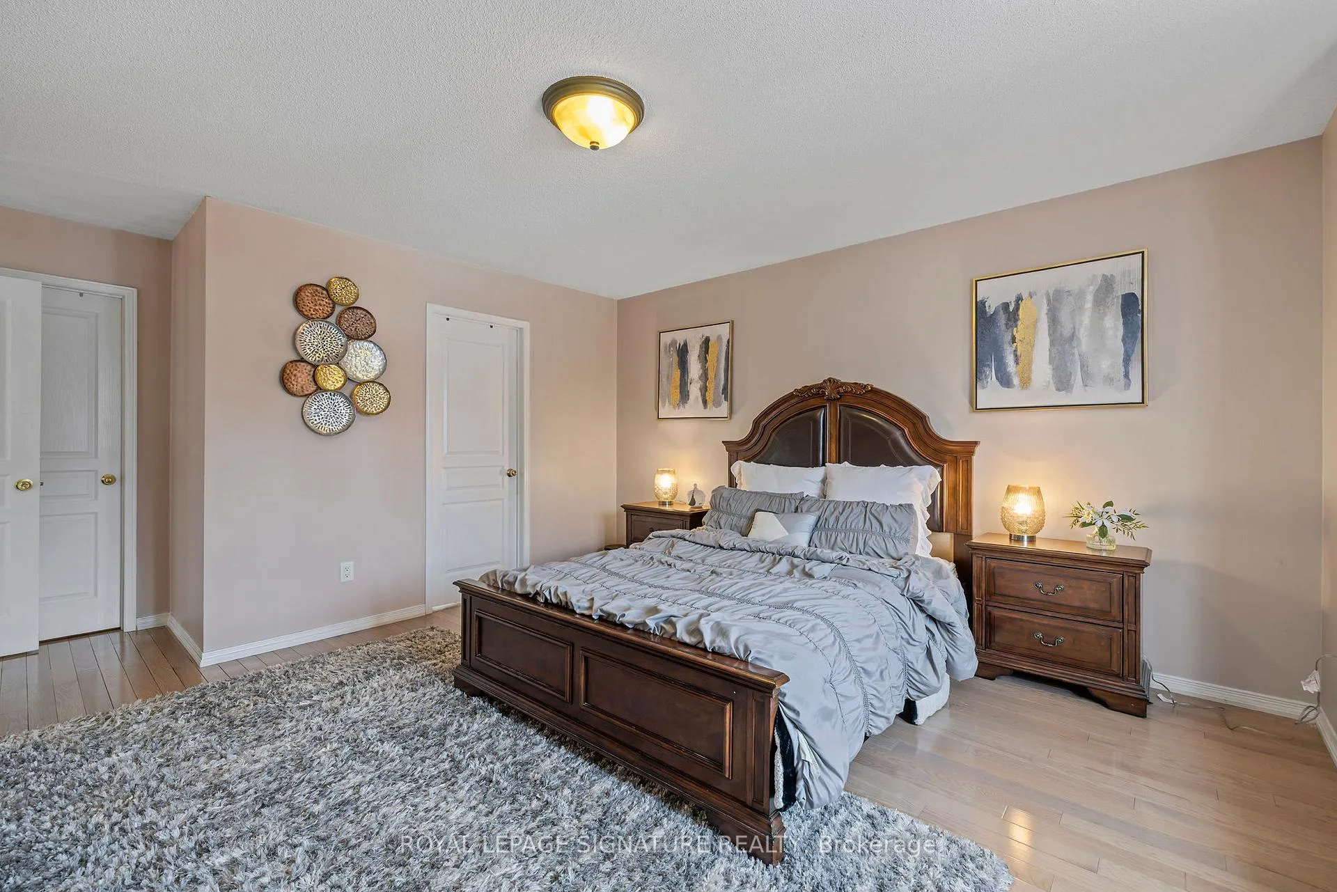 Photo 23 of 68 Southcreek Drive, Hamilton, Meadowlands — HOMEH