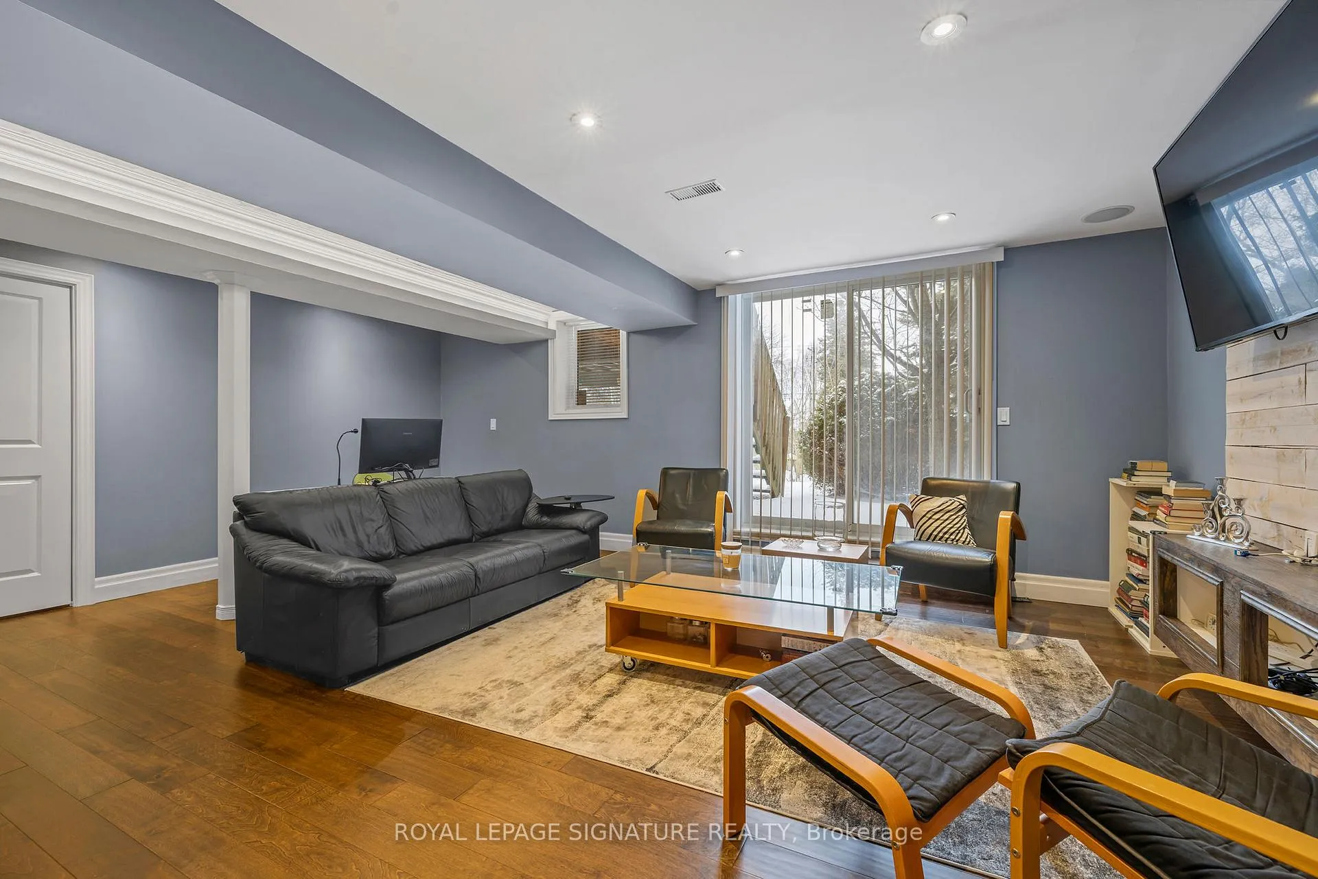 Photo 37 of 68 Southcreek Drive, Hamilton, Meadowlands — HOMEH
