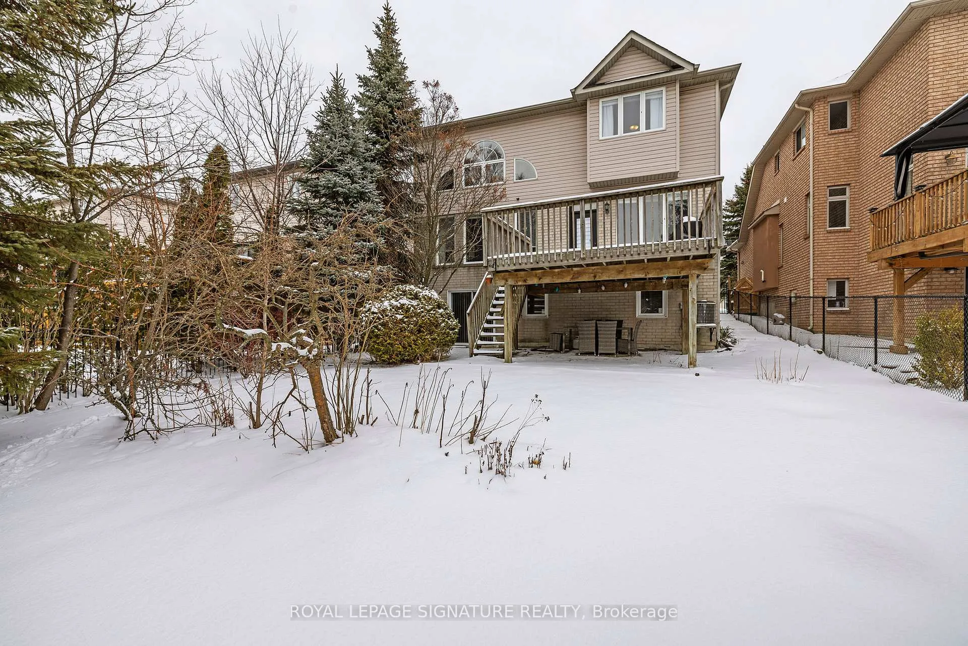 Photo 47 of 68 Southcreek Drive, Hamilton, Meadowlands — HOMEH