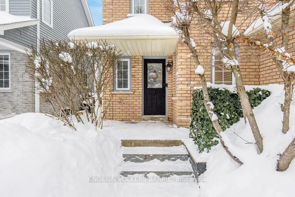 Photo 2 of 101 Hadden Crescent, Barrie, Cundles East — HOMEH