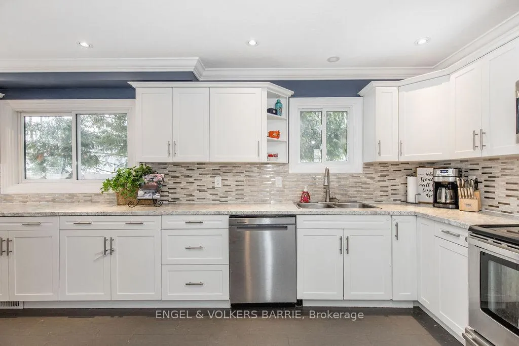 Photo 5 of 101 Hadden Crescent, Barrie, Cundles East — HOMEH