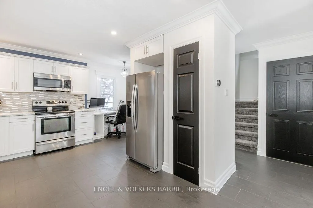 Photo 9 of 101 Hadden Crescent, Barrie, Cundles East — HOMEH