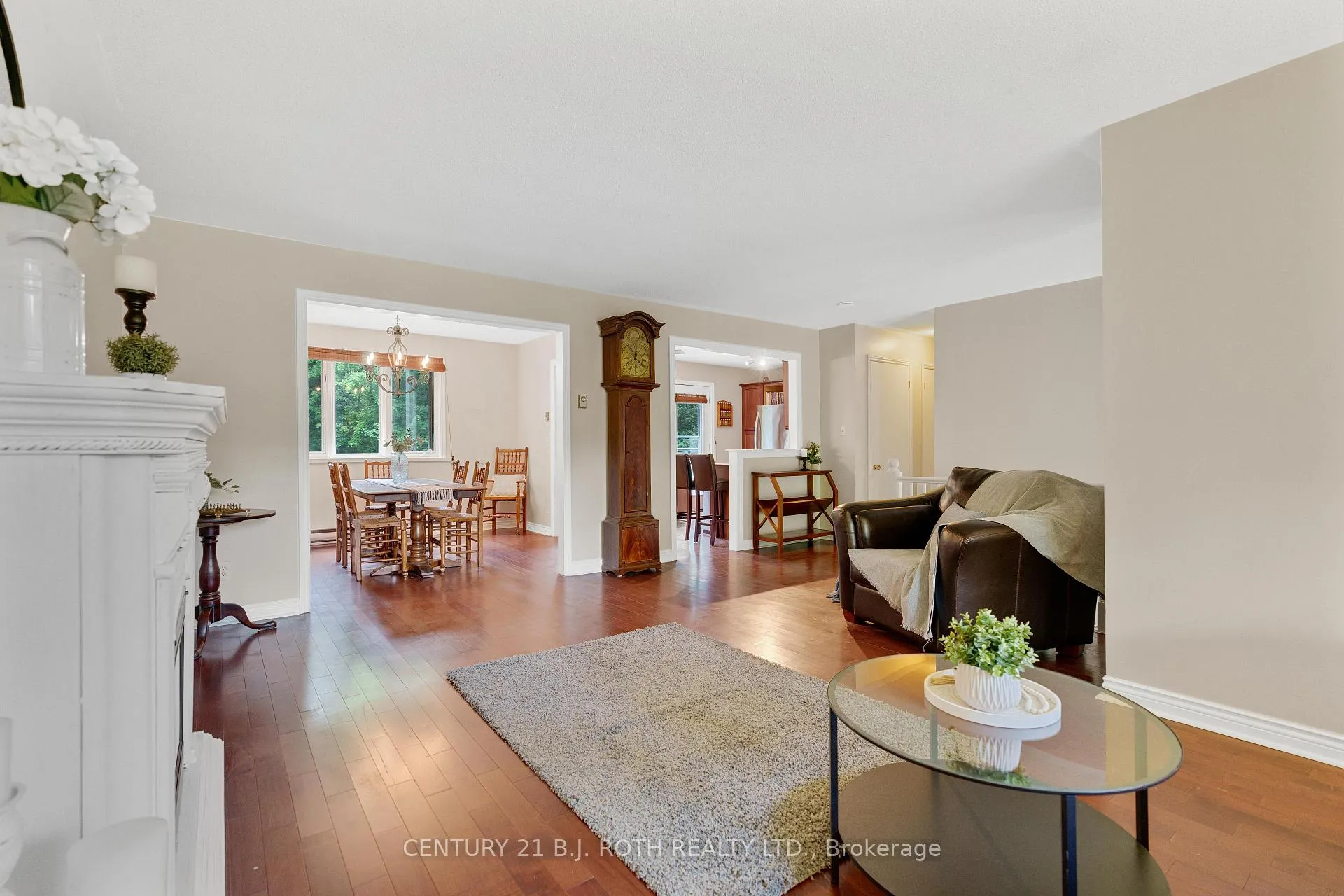 Photo 8 of 3998 Martindale Crescent, Severn, Marchmont — HOMEH