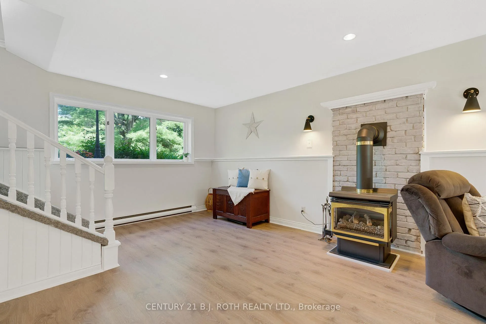 Photo 24 of 3998 Martindale Crescent, Severn, Marchmont — HOMEH