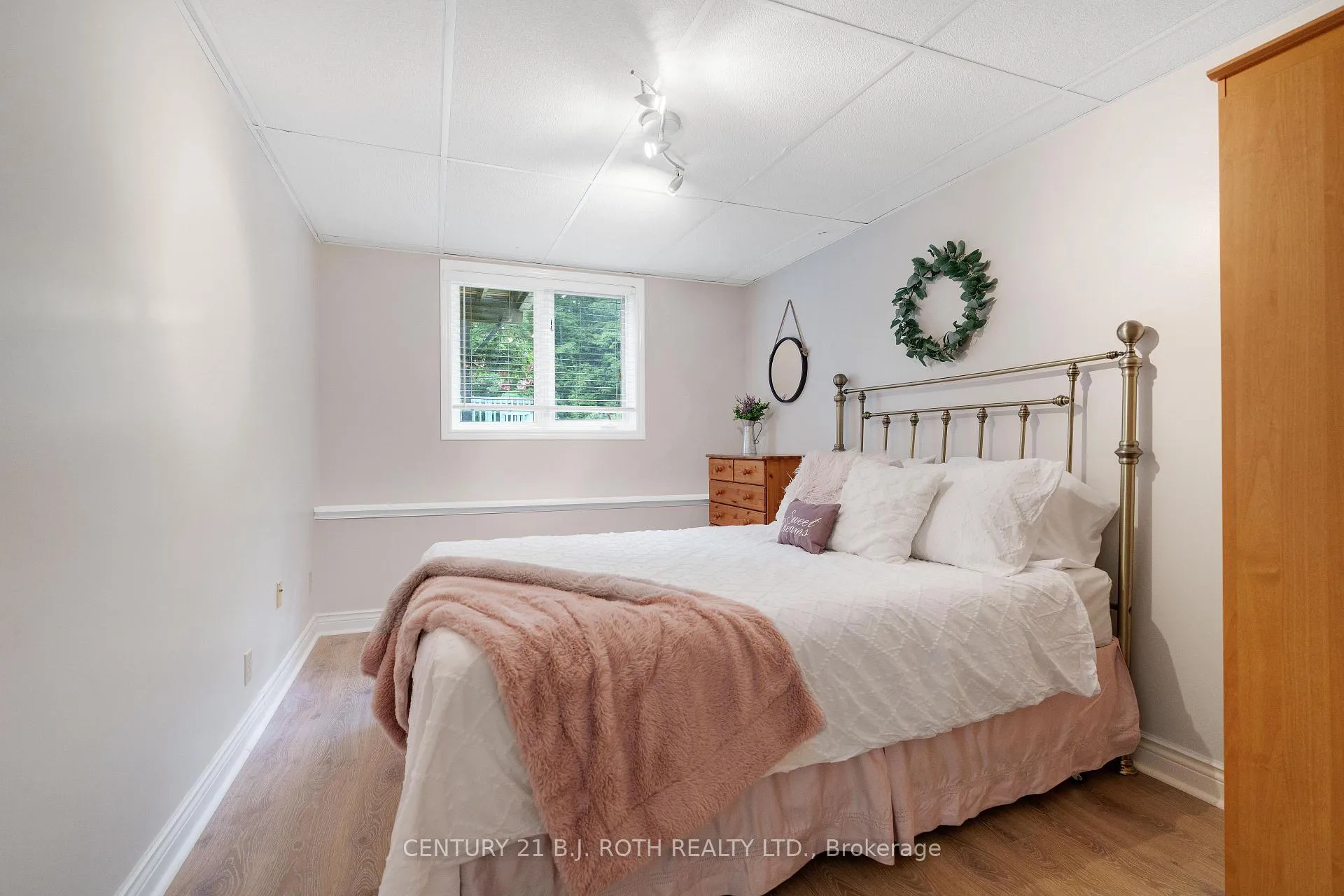 Photo 26 of 3998 Martindale Crescent, Severn, Marchmont — HOMEH