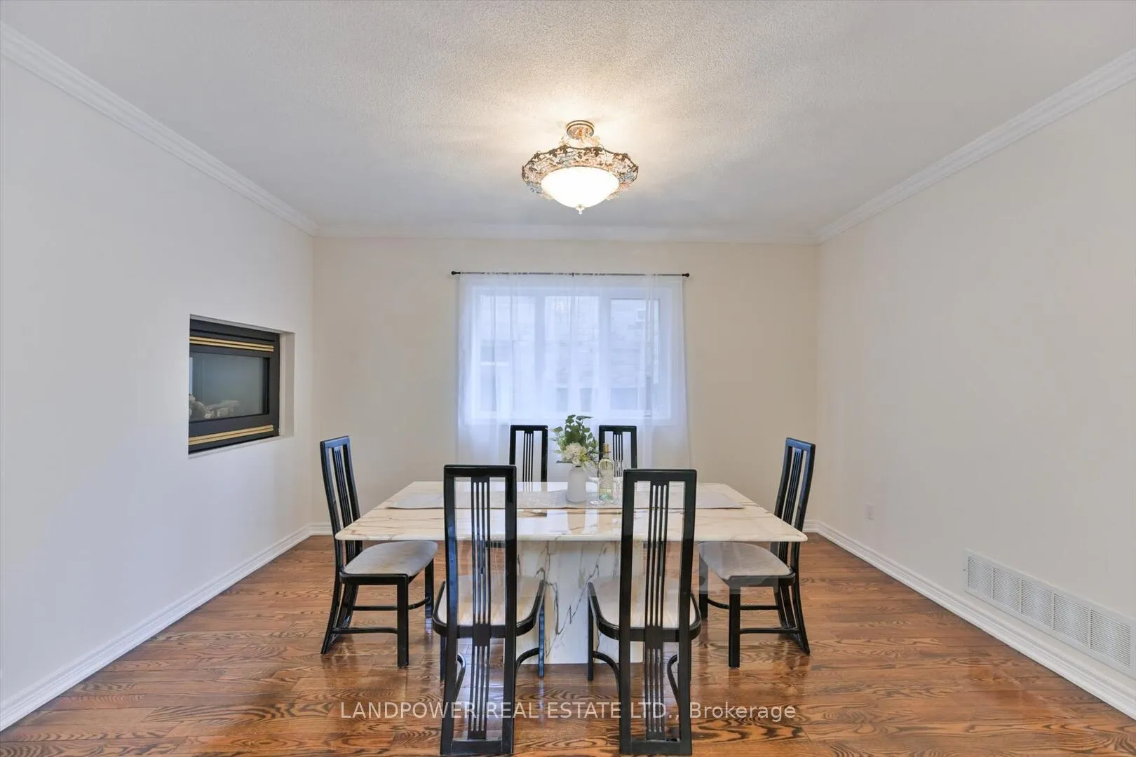 Photo 4 of 56 Hillmount Road, Markham, Cachet — HOMEH