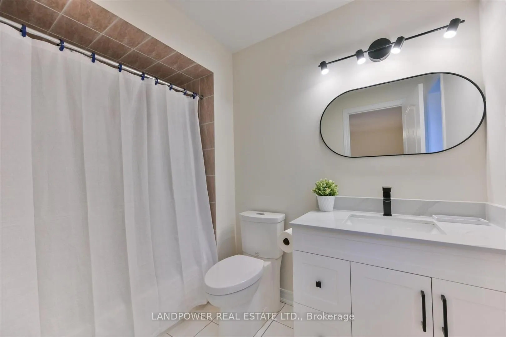 Photo 16 of 56 Hillmount Road, Markham, Cachet — HOMEH