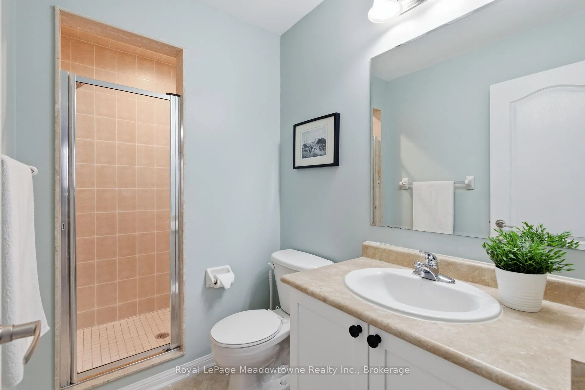 Photo 22 of 851 Gifford Crescent, Milton, Coates — HOMEH