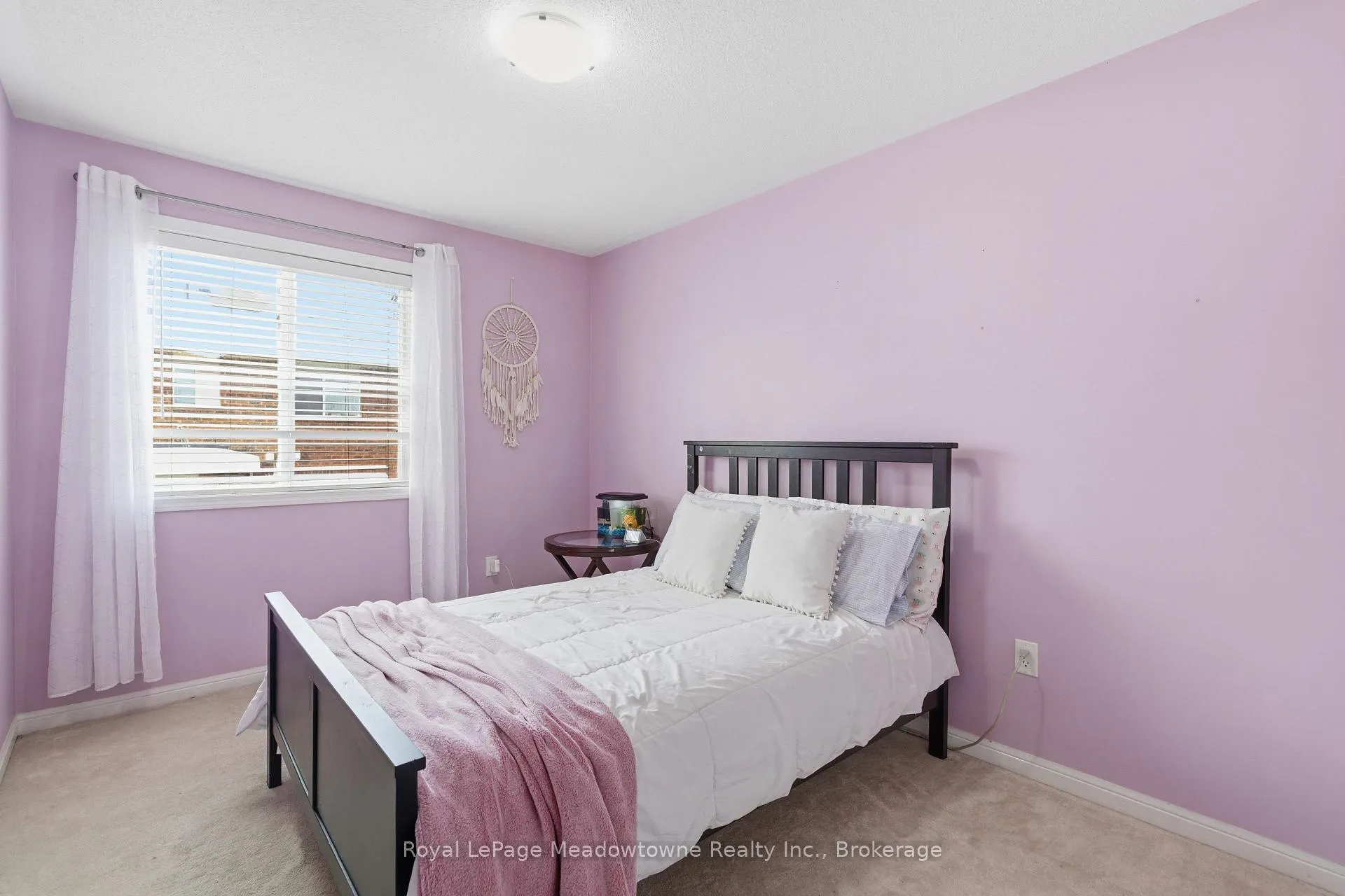 Photo 23 of 851 Gifford Crescent, Milton, Coates — HOMEH