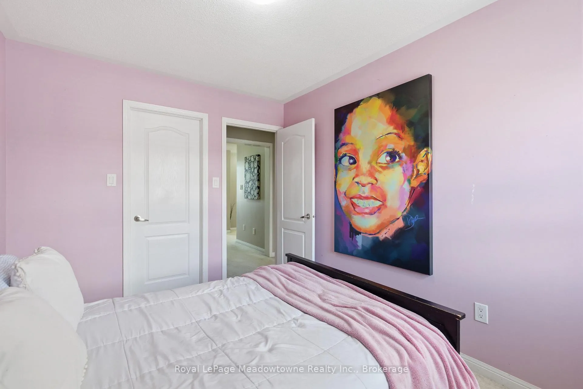 Photo 24 of 851 Gifford Crescent, Milton, Coates — HOMEH
