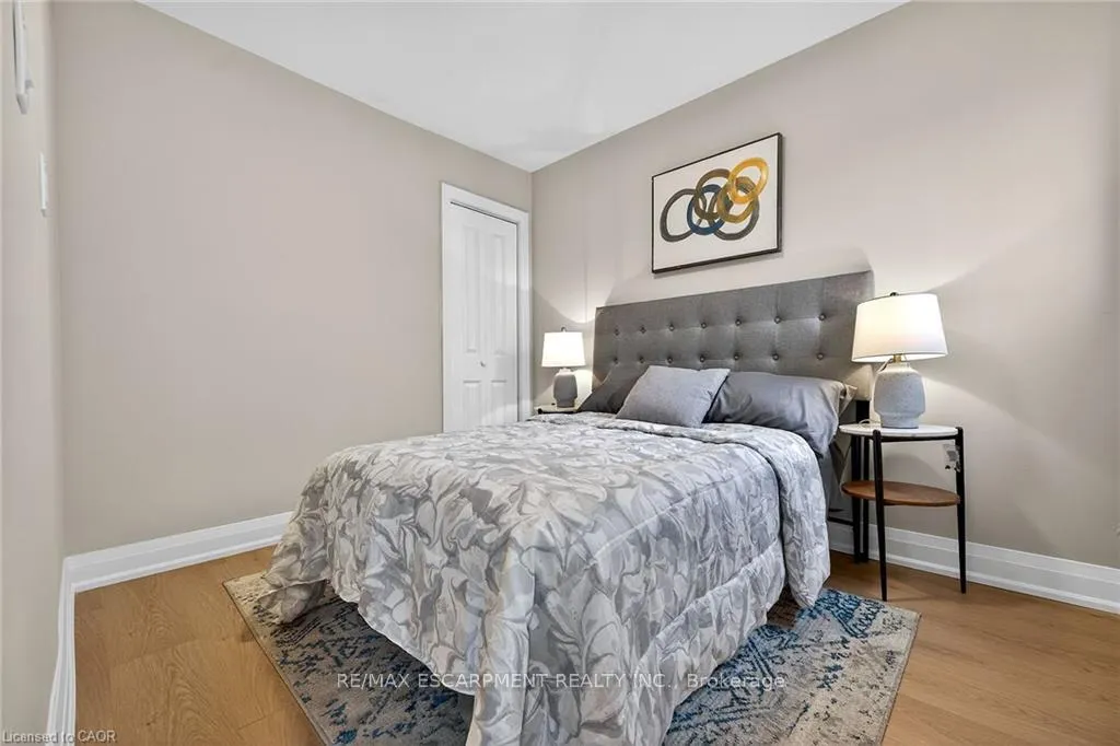 Photo 17 of 156 Walter Avenue N, Hamilton, Normanhurst — HOMEH