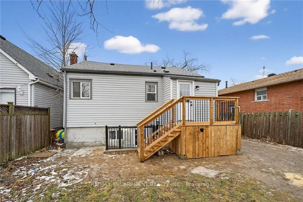 Photo 35 of 156 Walter Avenue N, Hamilton, Normanhurst — HOMEH