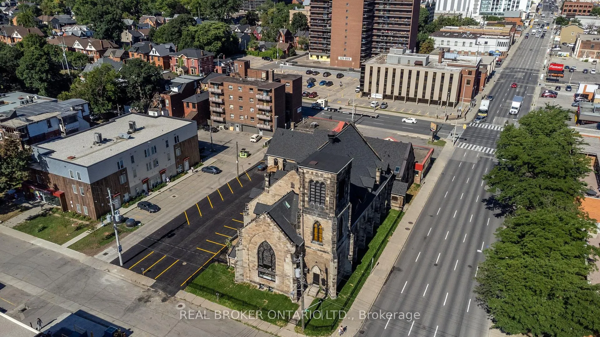 Photo 2 of 16 West Avenue S, Hamilton, Stinson — HOMEH