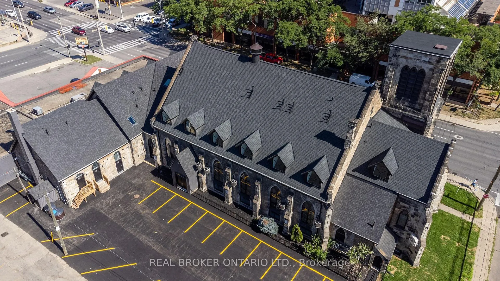 Photo 4 of 16 West Avenue S, Hamilton, Stinson — HOMEH