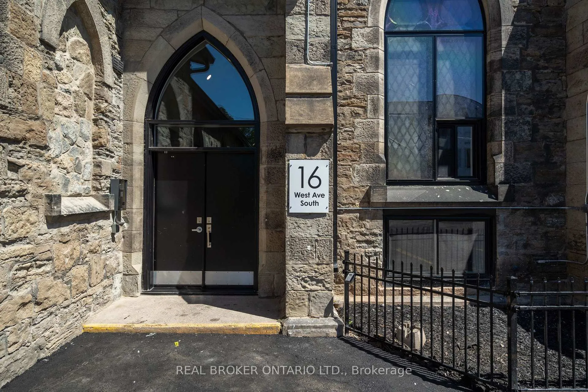Photo 7 of 16 West Avenue S, Hamilton, Stinson — HOMEH