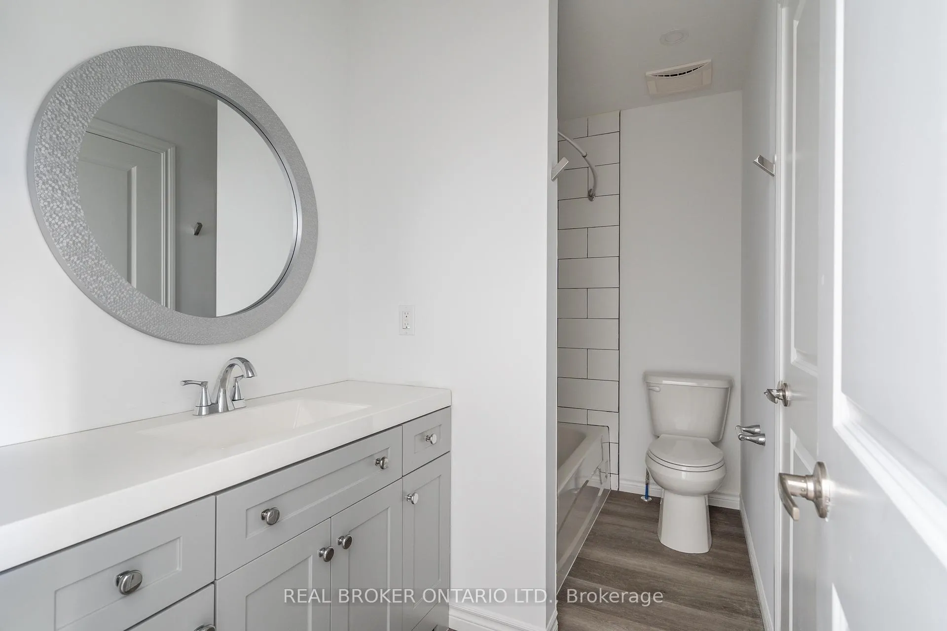 Photo 15 of 16 West Avenue S, Hamilton, Stinson — HOMEH
