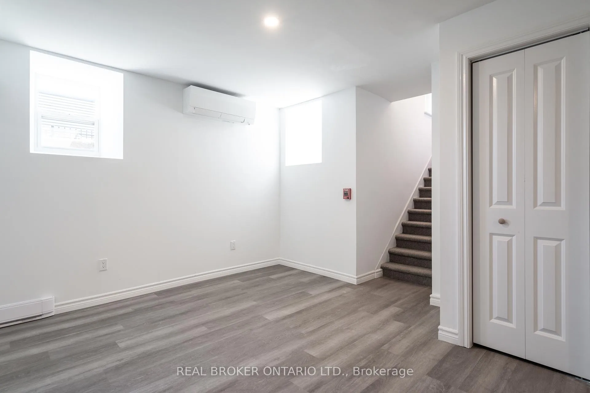 Photo 21 of 16 West Avenue S, Hamilton, Stinson — HOMEH