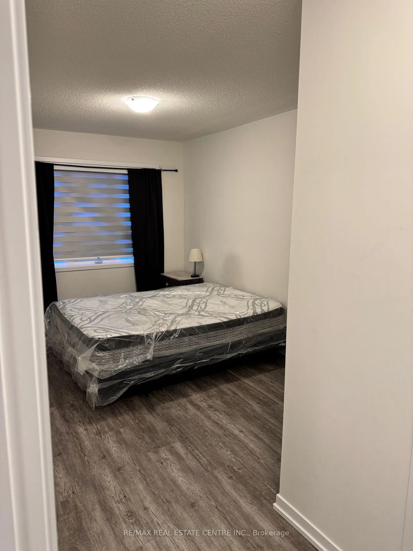 Photo 3 of 1537 Wheatcroft Drive, Oshawa, Kedron — HOMEH