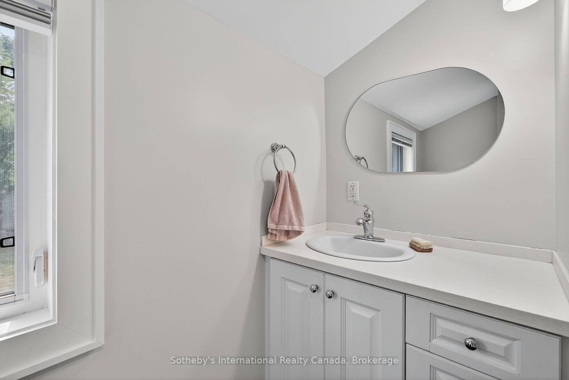 Photo 17 of 135 Fraser Street, Gravenhurst, Muskoka (S) — HOMEH