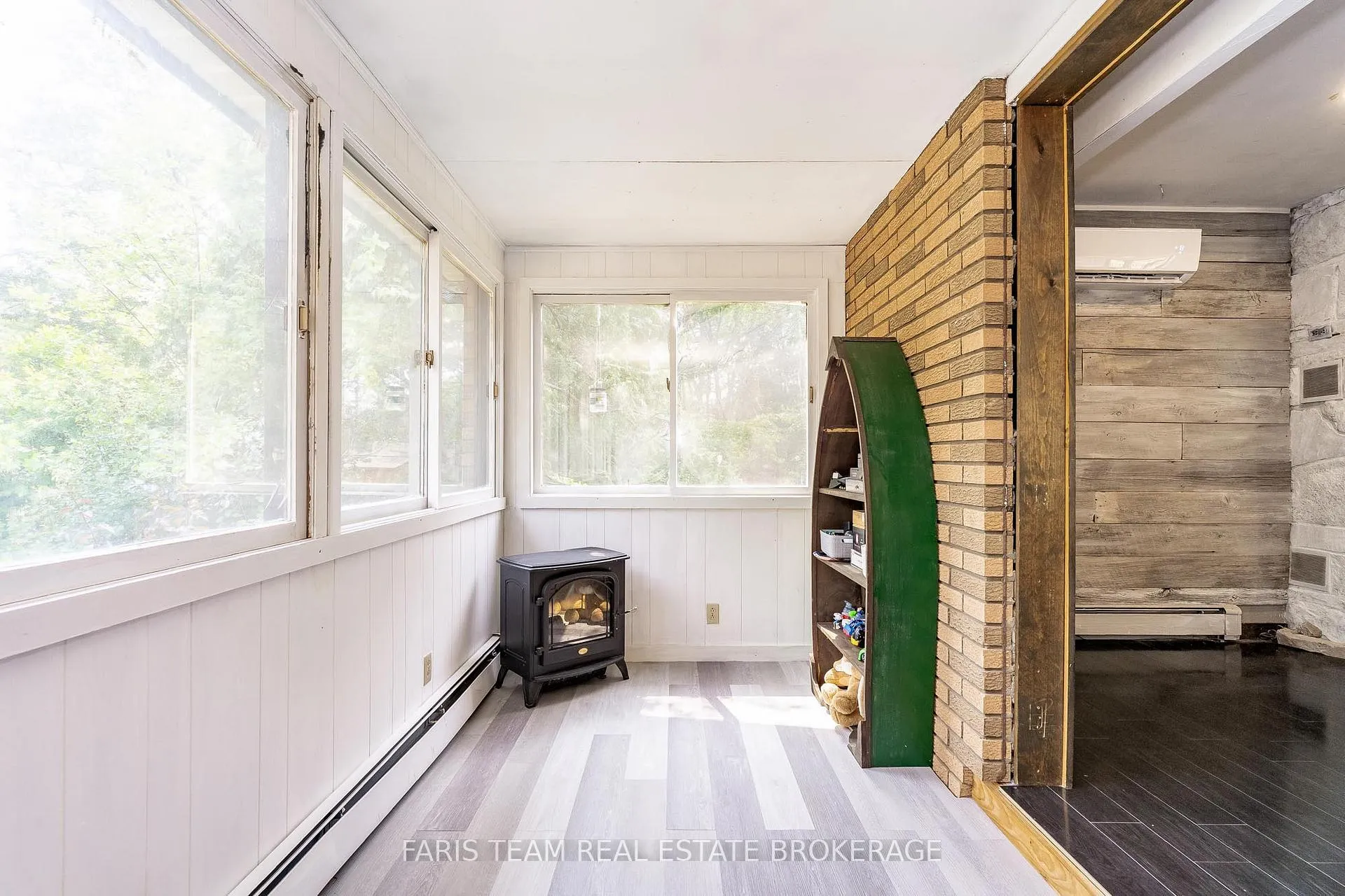Photo 13 of 256 Knox Road E, Wasaga Beach — HOMEH