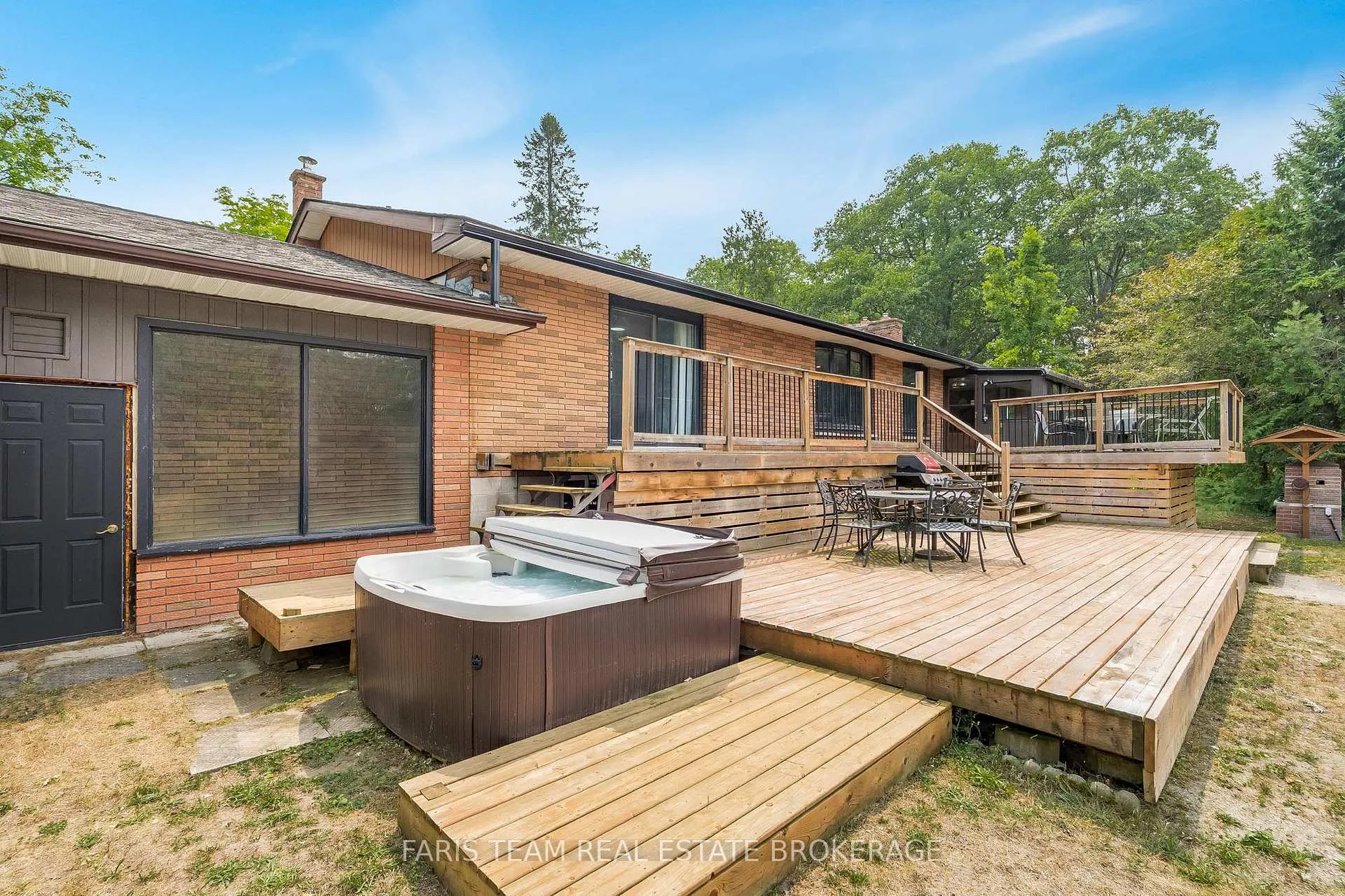 Photo 30 of 256 Knox Road E, Wasaga Beach — HOMEH