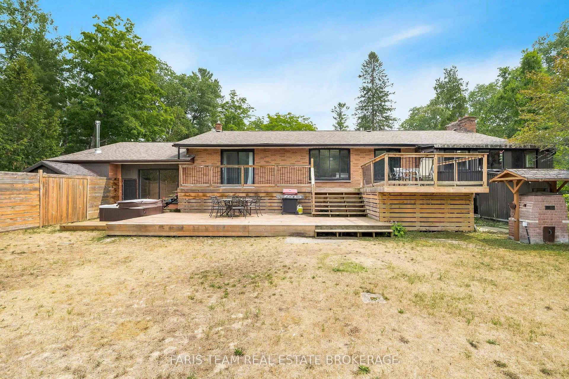 Photo 31 of 256 Knox Road E, Wasaga Beach — HOMEH