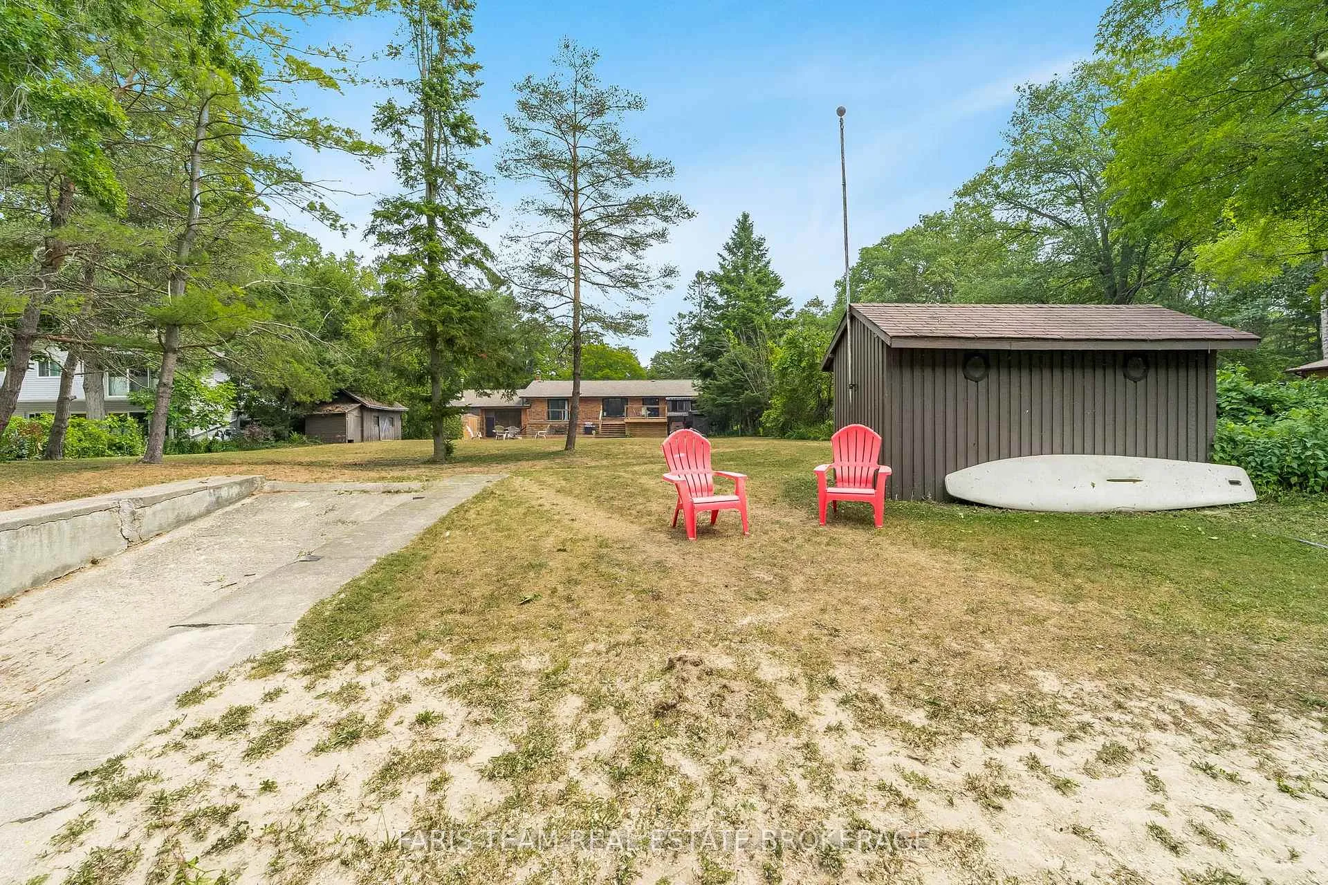 Photo 34 of 256 Knox Road E, Wasaga Beach — HOMEH