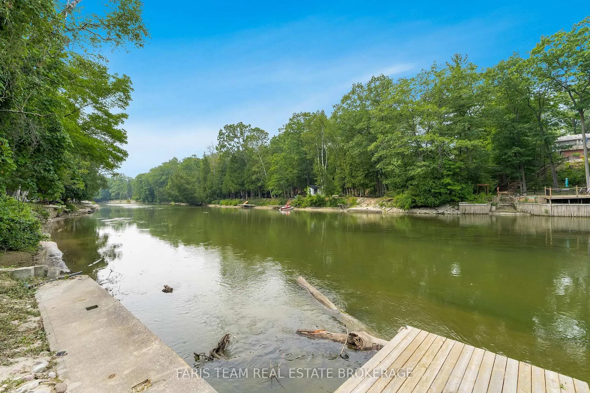 Photo 36 of 256 Knox Road E, Wasaga Beach — HOMEH