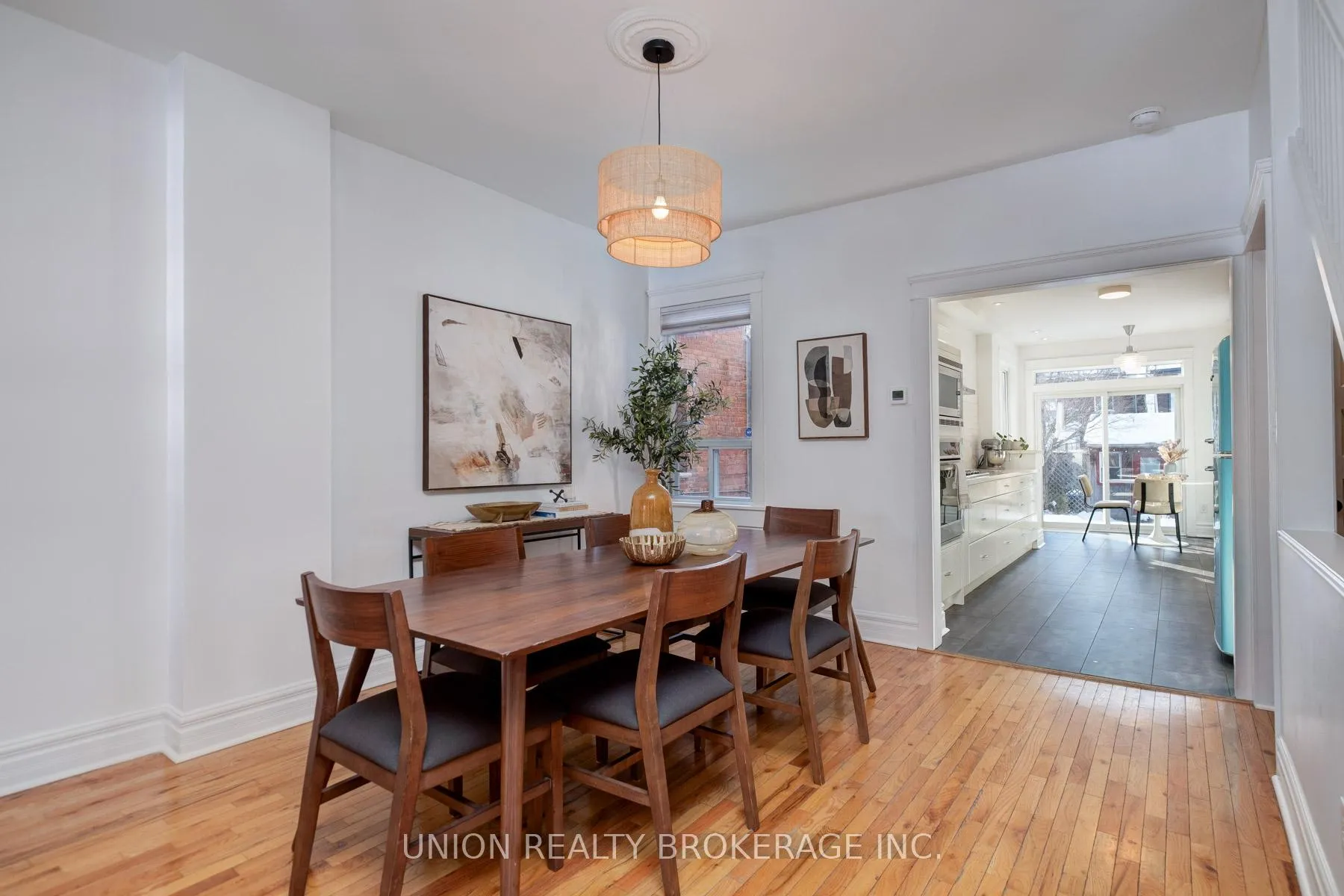Photo 7 of 186 Scarborough Road, Toronto, The Beaches — HOMEH