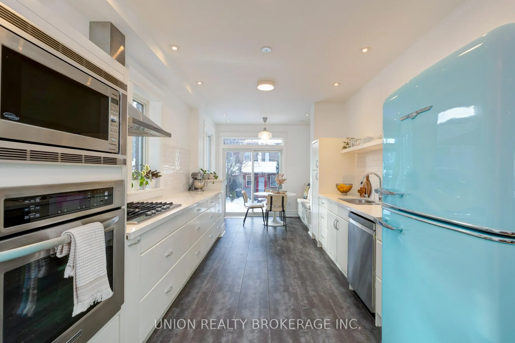 Photo 8 of 186 Scarborough Road, Toronto, The Beaches — HOMEH