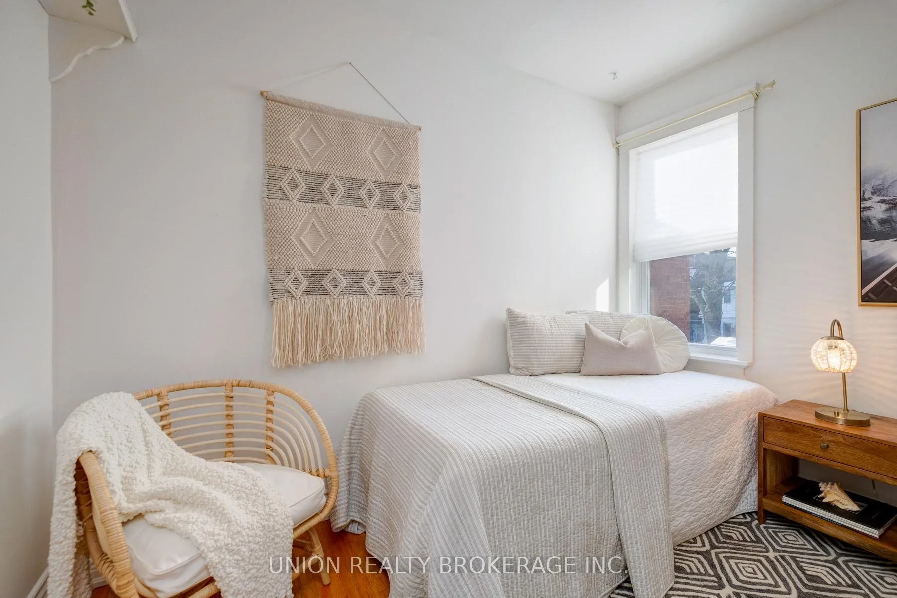 Photo 19 of 186 Scarborough Road, Toronto, The Beaches — HOMEH