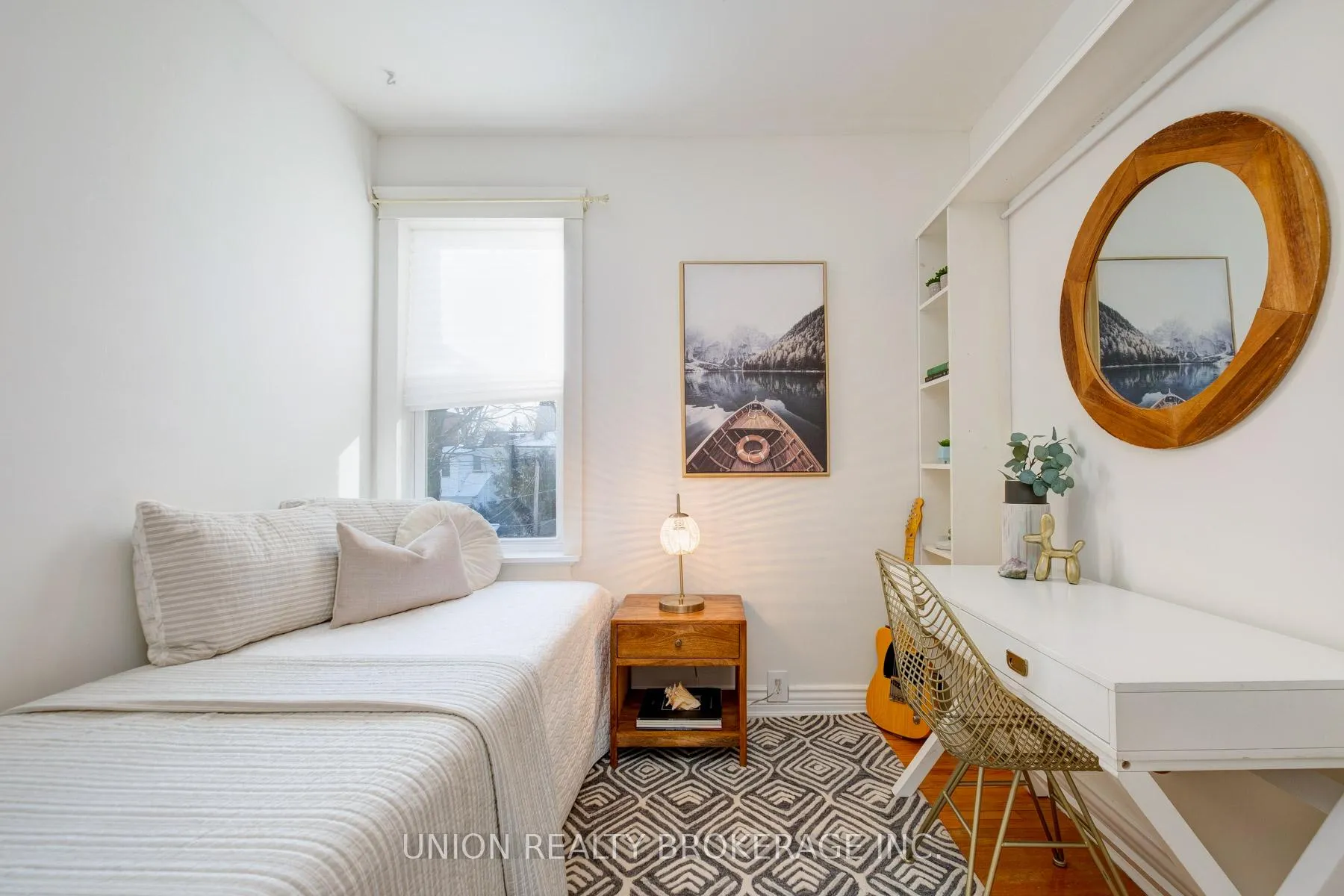 Photo 20 of 186 Scarborough Road, Toronto, The Beaches — HOMEH